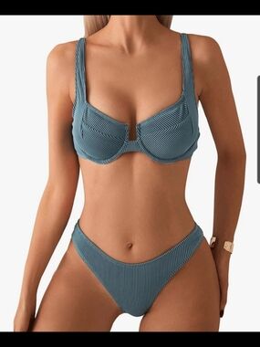 Ribbed Underwire Bikini Set in Dark Green Size Large
